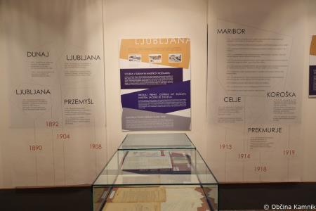 Zadnje javno vodstvo po razstavi Zgodbe Maistrovih predmetov iz virtualnosti v resnično (12)